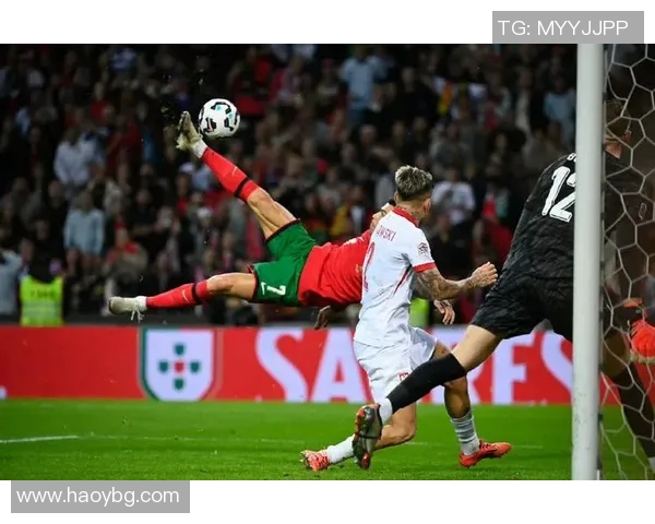 足球传奇瞬间 倒挂金钩成就经典时刻 见证球星惊世之技